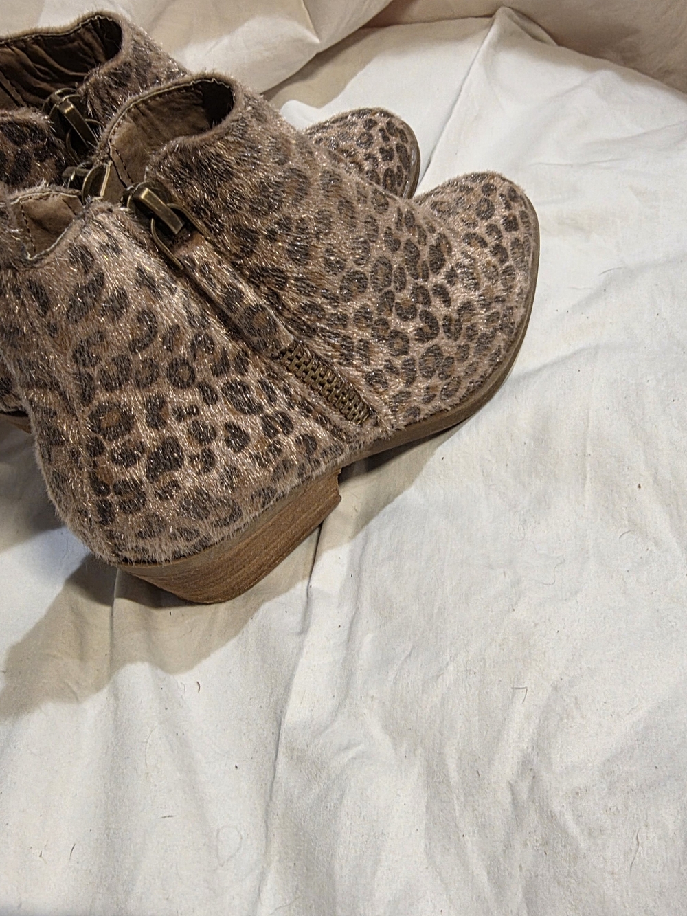 Very G Leopard-Print Brown Ankle Booties 8M - Picture 5 of 6